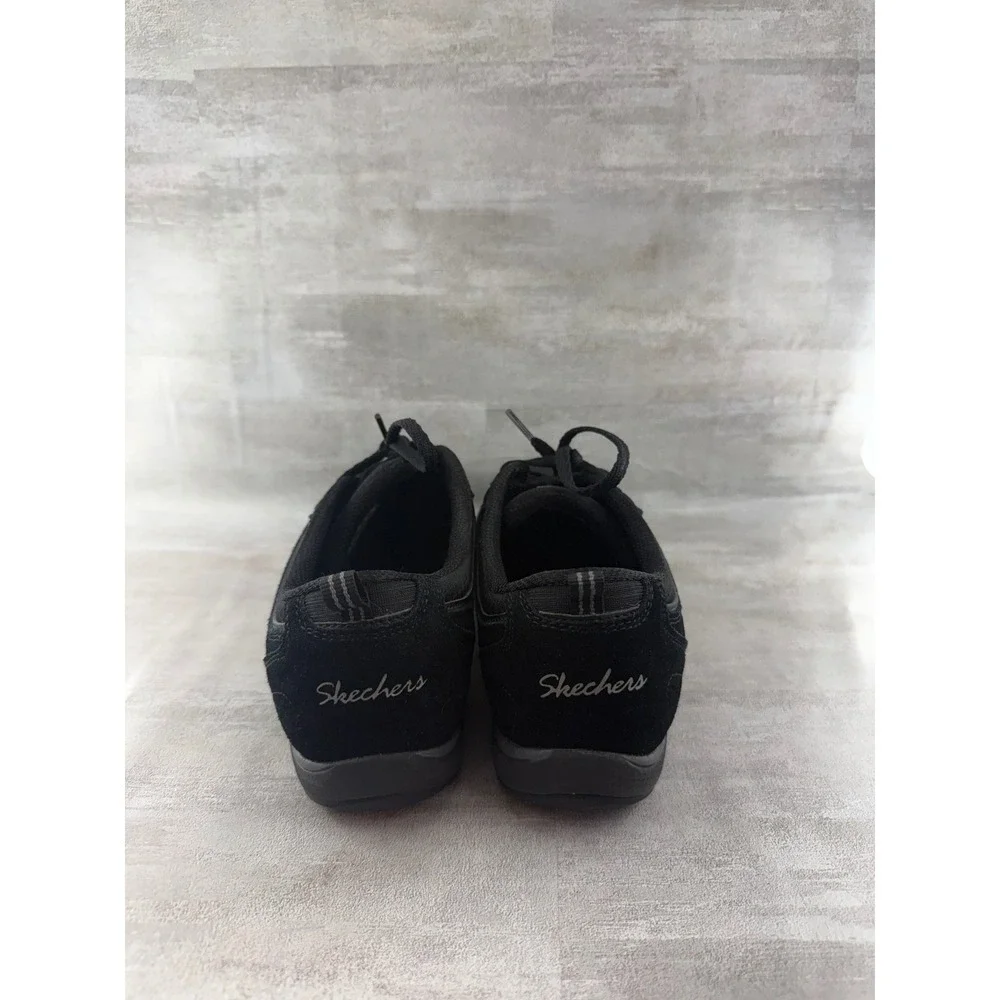 Skechers relaxed fit